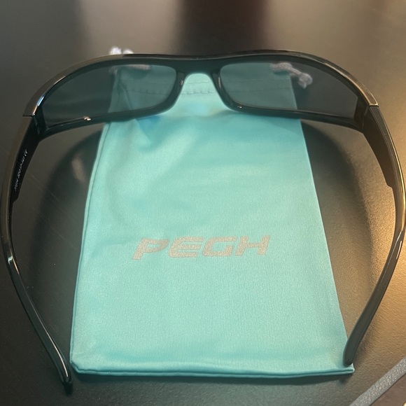 PEGH Men's Sunglasses - Picture 2 of 4